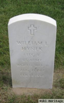 William L Hynek