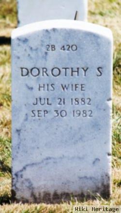 Dorothy S Wagoner