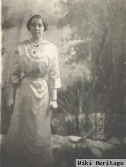 Margaret J "maggie" Selfridge Jones