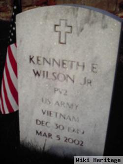 Kenneth E Wilson, Jr