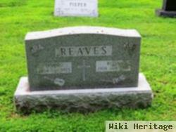 Irving Reaves