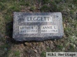 Annie L. Leggett