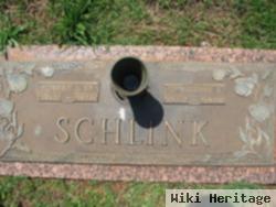 Robert J Schlink, Sr