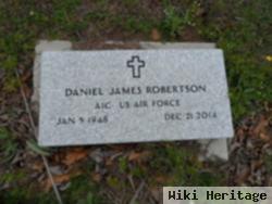 Dan J Robertson