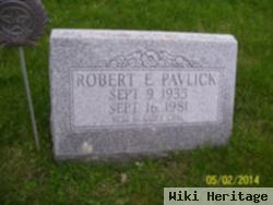 Robert E Pavlick