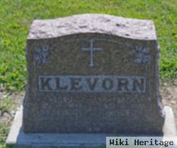 Henry J Klevorn