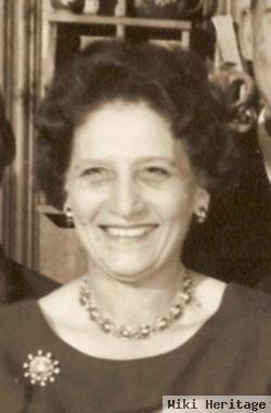 Eva L Shewmaker