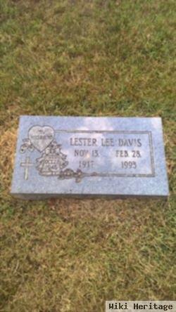 Lester Lee Davis