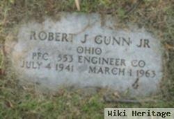 Pfc Robert J Gunn, Jr