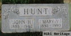 Mary V Hunt