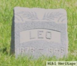 Leo W Carroll