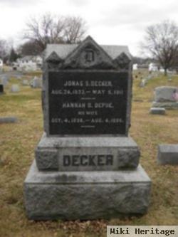 Hannah Depue Decker