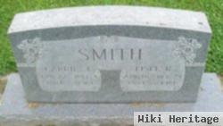 Lisle R Smith