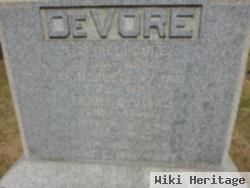 Ruth W Devore