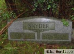 Seymour H Snyder