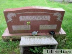 Bernard B Klosowski