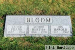 Bertha Bloom