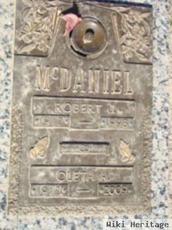 Robert J Mcdaniel