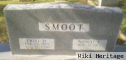 Ewell D Smoot