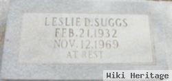 Leslie D Suggs