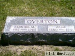 Arlie Overton