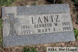 Mary E Lantz