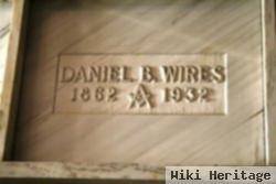 Daniel B Wires