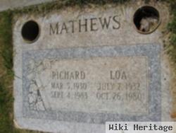 Loa Mathews