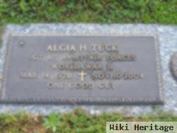 Algia Hilton Tuck