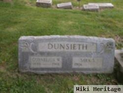 Sara S Dunsieth