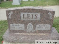 Junior L. Leis