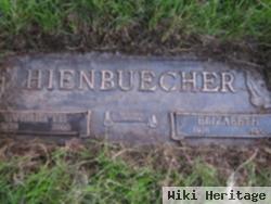 Everette Hienbuecher