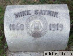 Mike Satnik