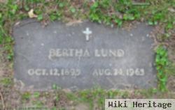 Bertha E Laaker Lund