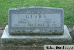 Clyde M Gibbs