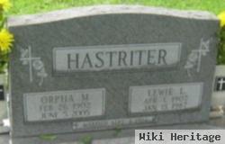 Lewie L Hastriter