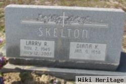 Larry R Skelton