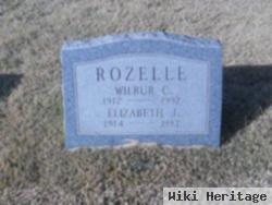 Elizabeth J Rozelle