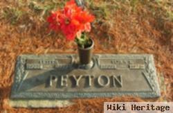 Lester Peyton