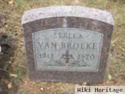 Stella Van Broeke