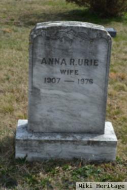 Anna R Urie