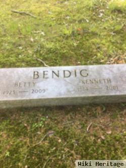 Kenneth Bendig