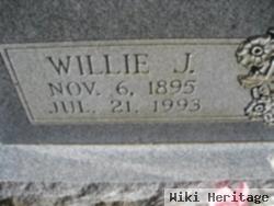 Willie J Kossa