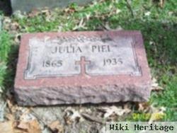 Julia Garvey Piel