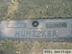 Laura M Erdman Hunzeker