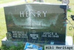 Michael J. "mike" Henry, Sr