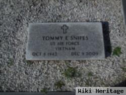 Tommy E Snipes