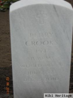 Perry Crooks