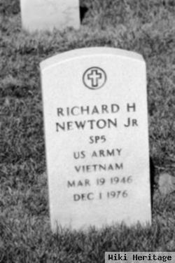 Richard H Newton, Jr