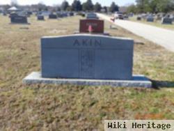 William Baker "jake" Akin, Sr